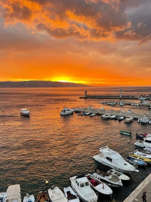 Apartment Sun&Sea, Senj, Prvi Red Do Mora Senj  Zewnętrze zdjęcie