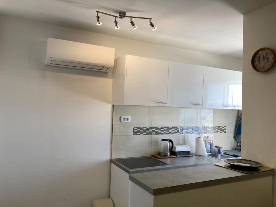 Apartment Sun&Sea, Senj, Prvi Red Do Mora Senj  Zewnętrze zdjęcie