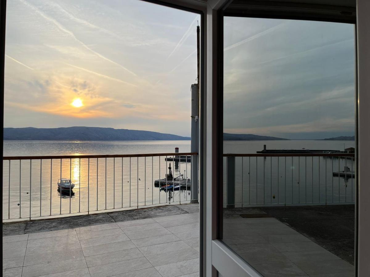 Apartment Sun&Sea, Senj, Prvi Red Do Mora Senj  Zewnętrze zdjęcie